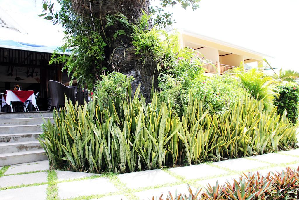 Lodge Pirogue *