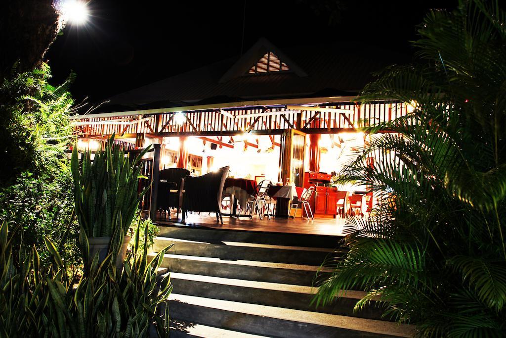 Lodge Pirogue *