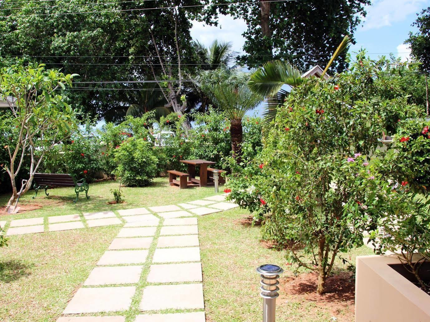Pirogue Insel Praslin
